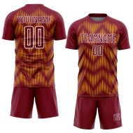 Maglia da calcio personalizzata con stampa a sublimazione Crimson Gold-White Line Maglia da calcio personalizzata con stampa a sublimazione Crimson Gold-White Line